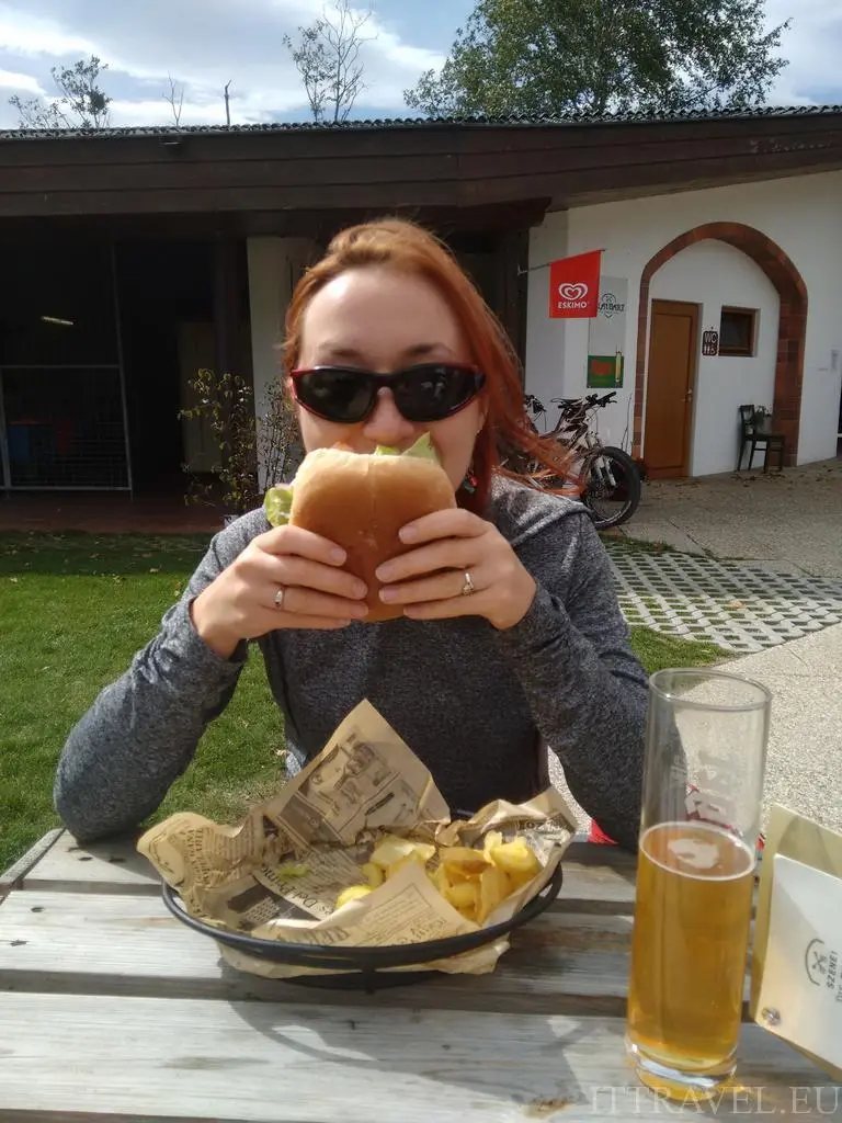 Thiersee - Karolcia with burger