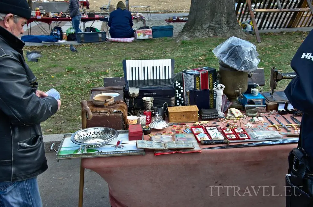 Bazaar near Hagia Sofia