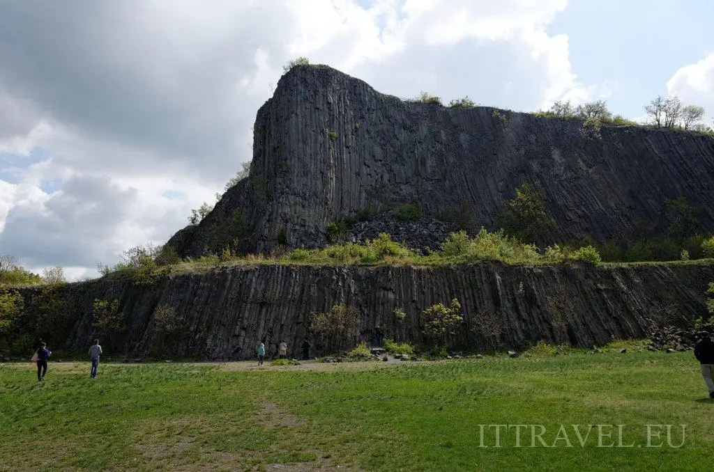 Hegyestű Geological Site