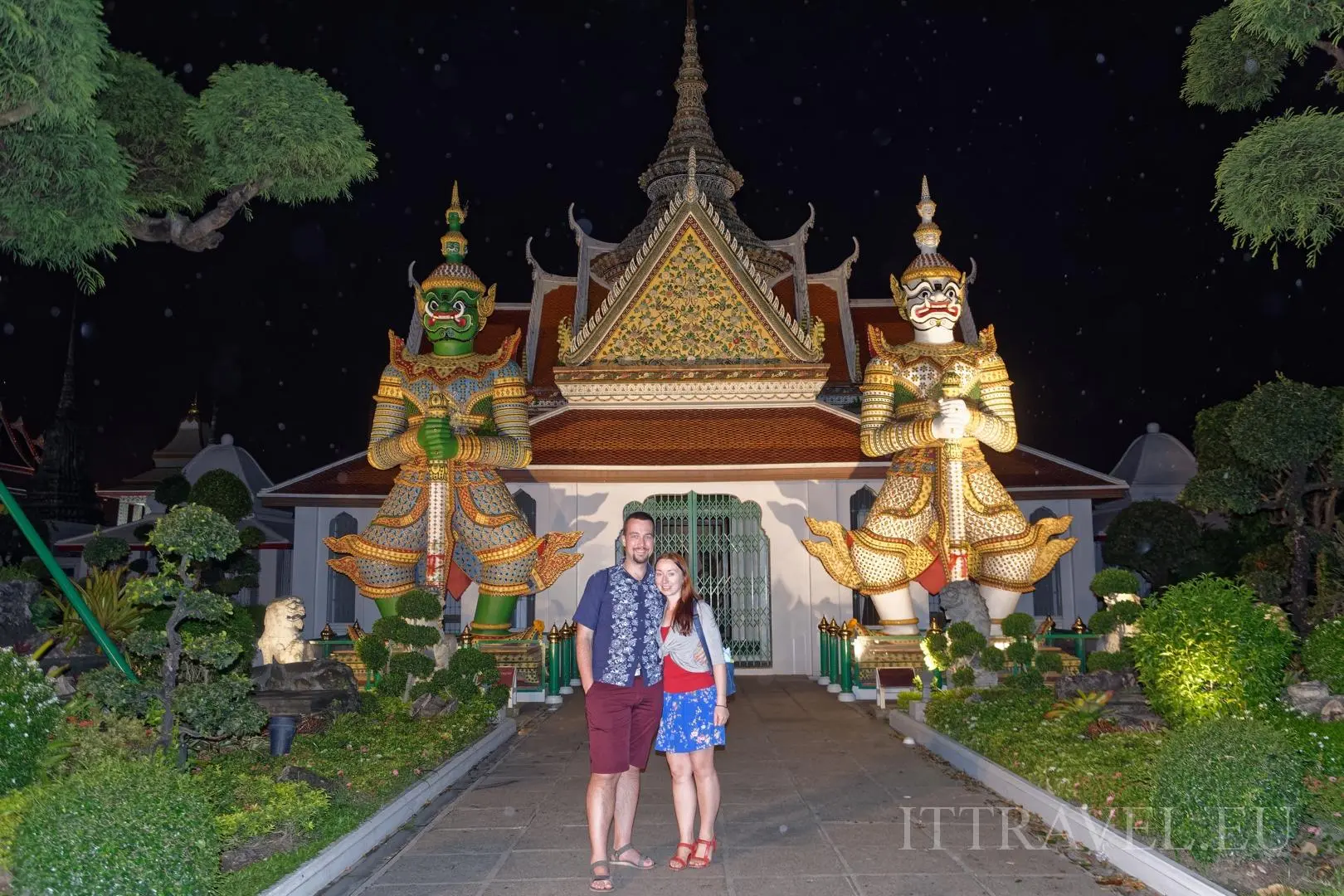 Wat Arun - świątynia świtu